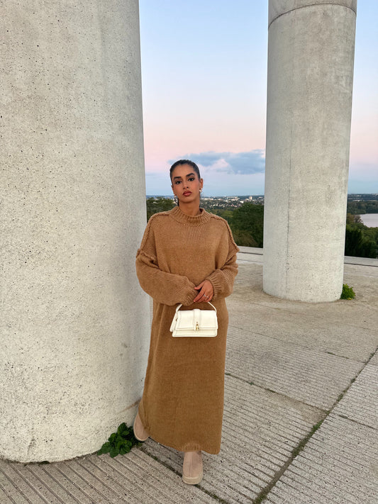 Robe pull camel